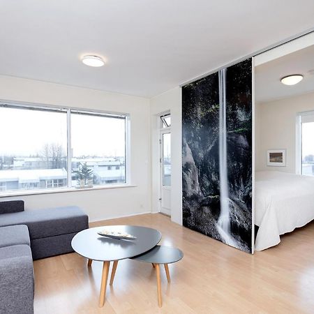 Overlooking The City, Bright & Cozy - Free Parking Reykjavík Exterior foto